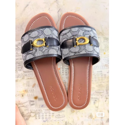 new Women Coach Slippers  size 35-41 in 208622