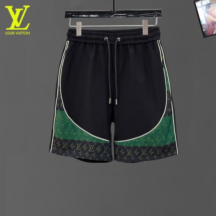 New Arrivals Louis Vuitton Shorts For Men in 208667