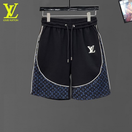 New Arrivals Louis Vuitton Shorts For Men in 208670