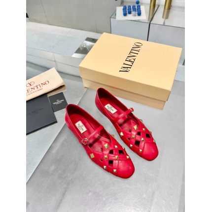 New Arrivals Valentino Sandals For Women in 208720
