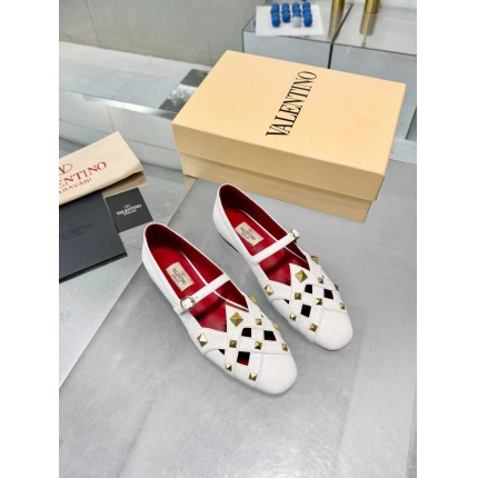 New Arrivals Valentino Sandals For Women in 208722