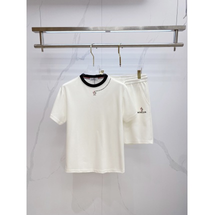 Moncler Short Tracksuits For Men in 208741