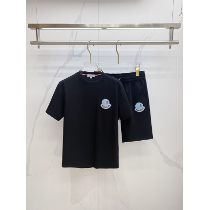 Moncler Short Tracksuits For Men in 208744