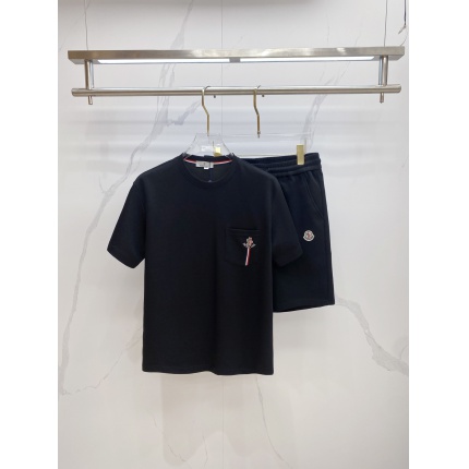 Moncler Short Tracksuits For Men in 208746