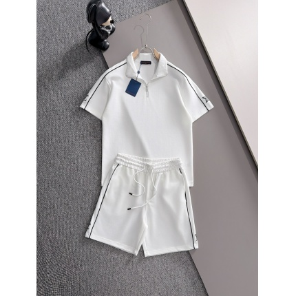 Louis Vuitton Short Tracksuits For Men in 208774