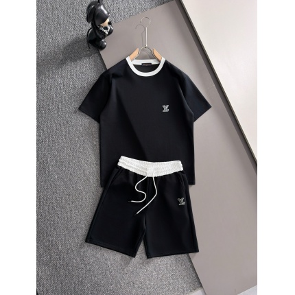 Louis Vuitton Short Tracksuits For Men in 208779