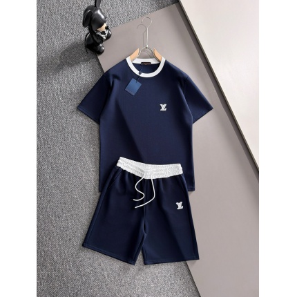 Louis Vuitton Short Tracksuits For Men in 208780