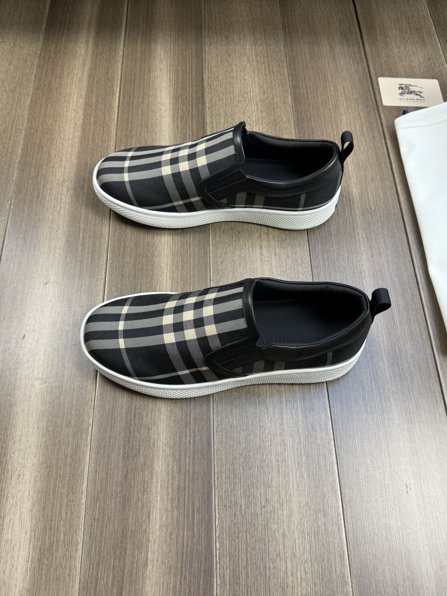 Cheap New Arrivals Burberry Casual Shoes For Men in 208456, $70 USD- [IB208456] - Replica Burberry Loafers and Casual Shoes For Men