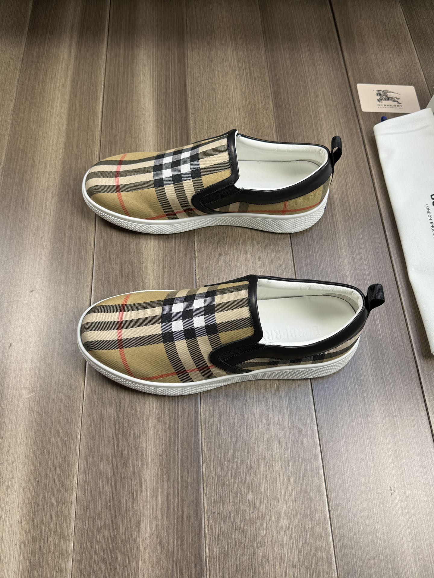 Cheap New Arrivals Burberry Casual Shoes For Men in 208458, $70 USD- [IB208458] - Replica Burberry Loafers and Casual Shoes For Men