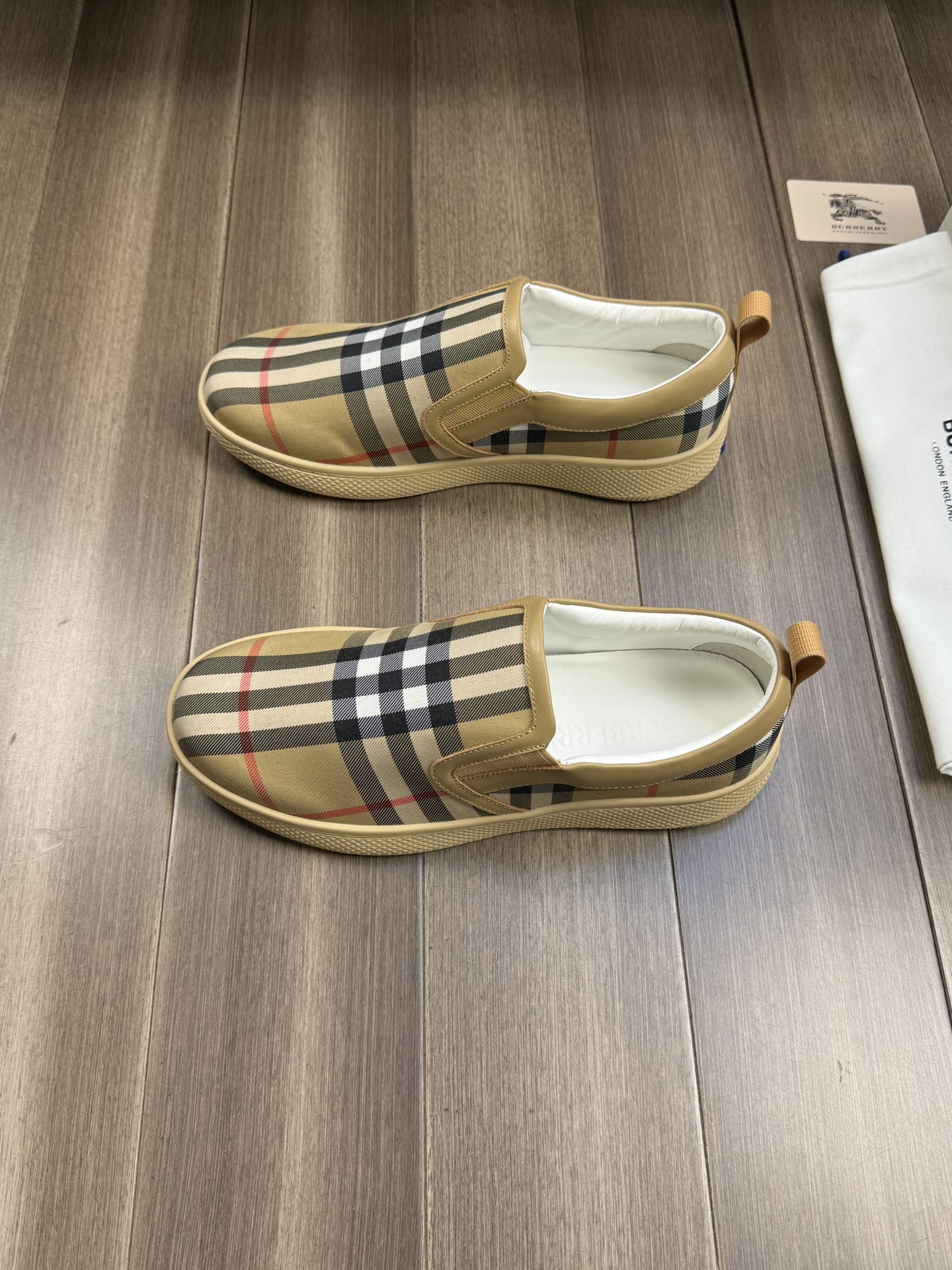 Cheap New Arrivals Burberry Casual Shoes For Men in 208459, $70 USD- [IB208459] - Replica Burberry Loafers and Casual Shoes For Men