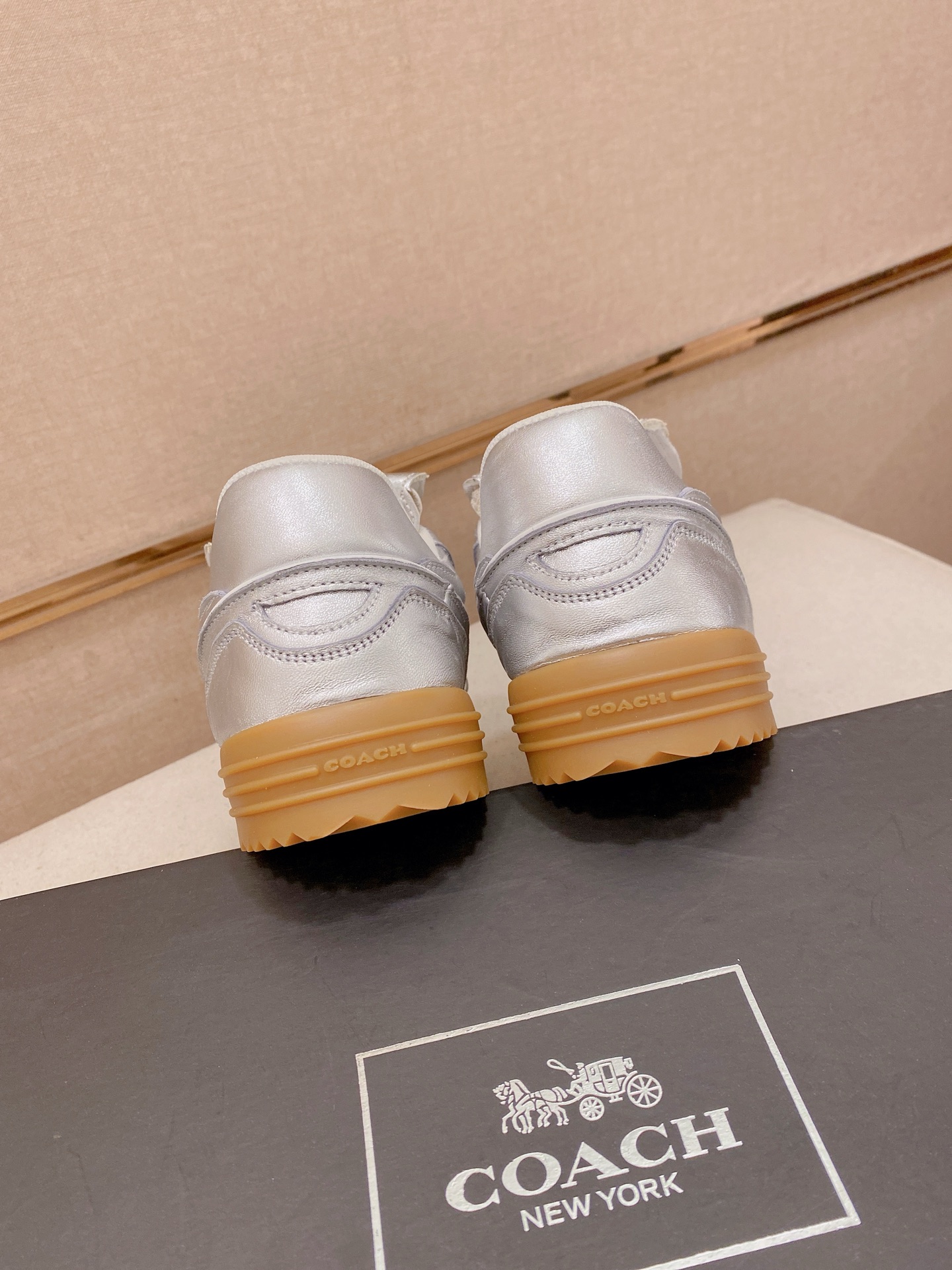 Cheap new Women Coach Sneakers  size 36-41 in 208589, $125 USD- [IB208589] - Replica Coach Sneakers