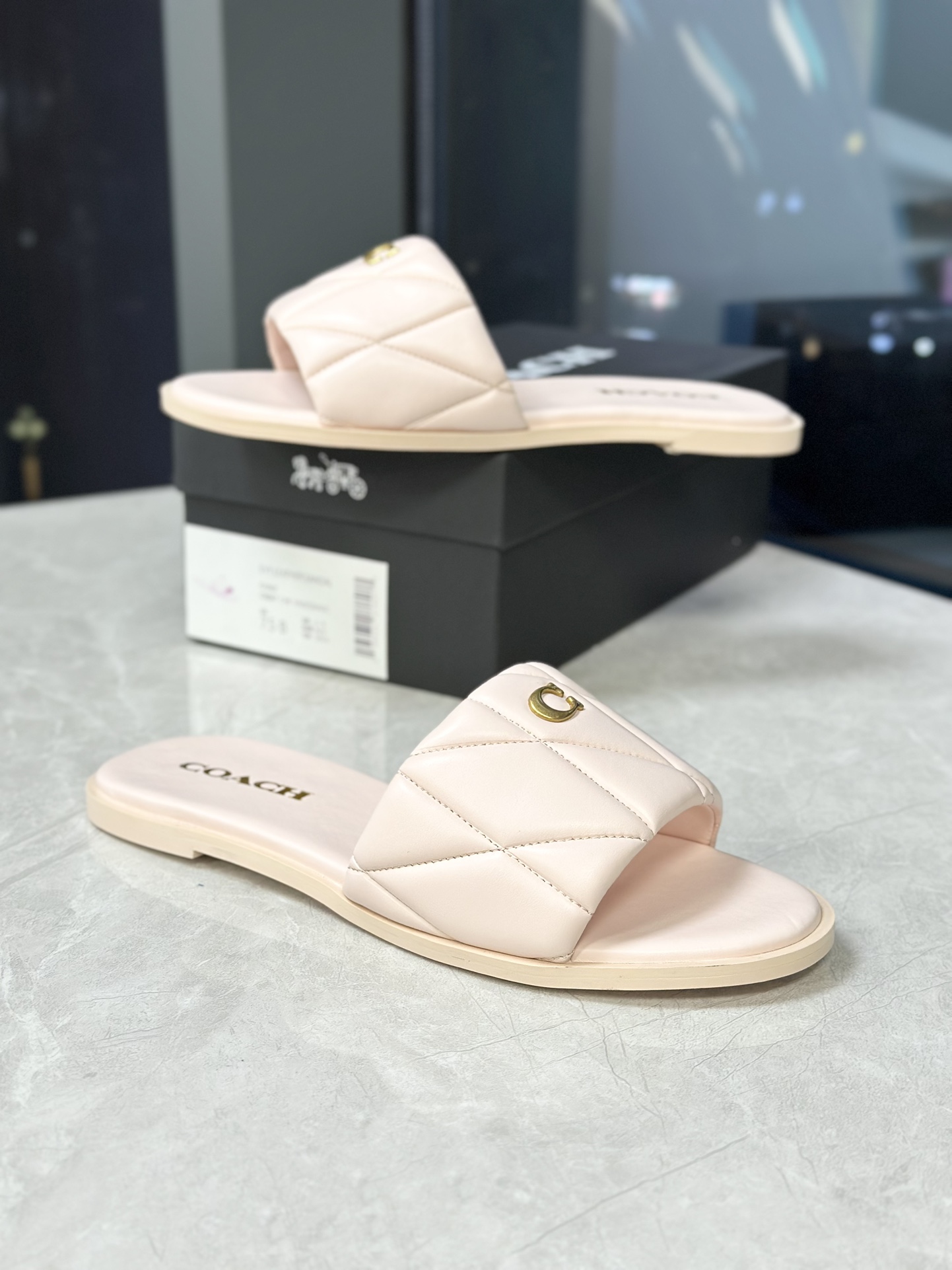 Cheap new Women Coach Slippers  size 35-40 in 208608, $58 USD- [IB208608] - Replica Coach Slippers