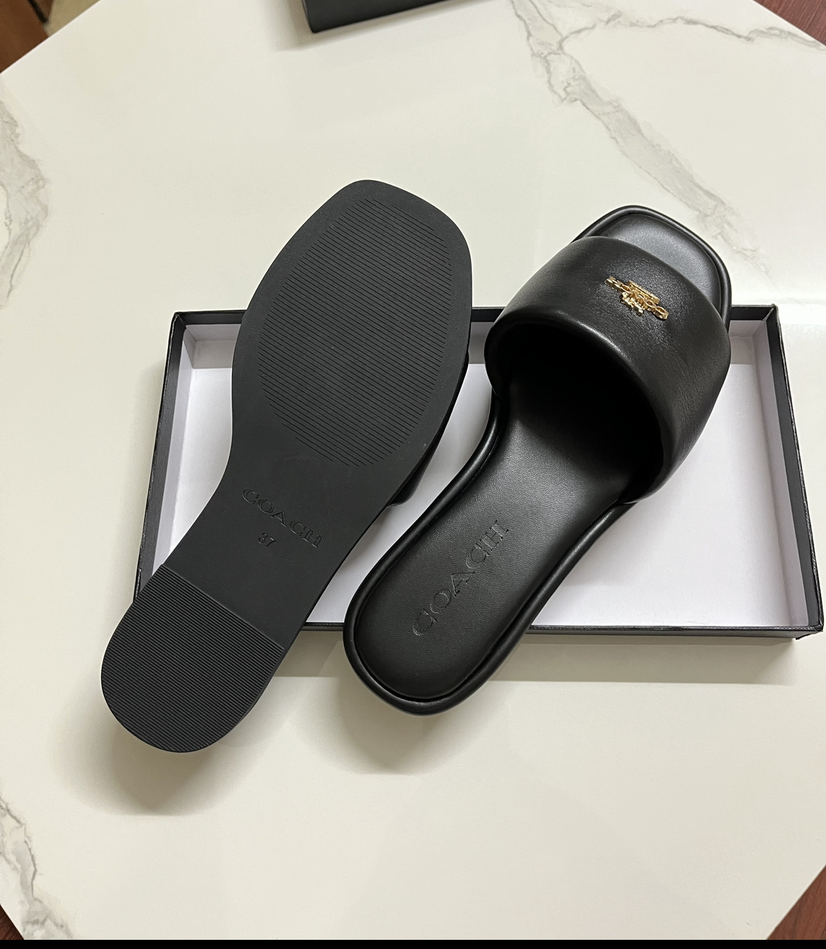 Cheap new Women Coach Slippers  size 35-40 in 208614, $58 USD- [IB208614] - Replica Coach Slippers