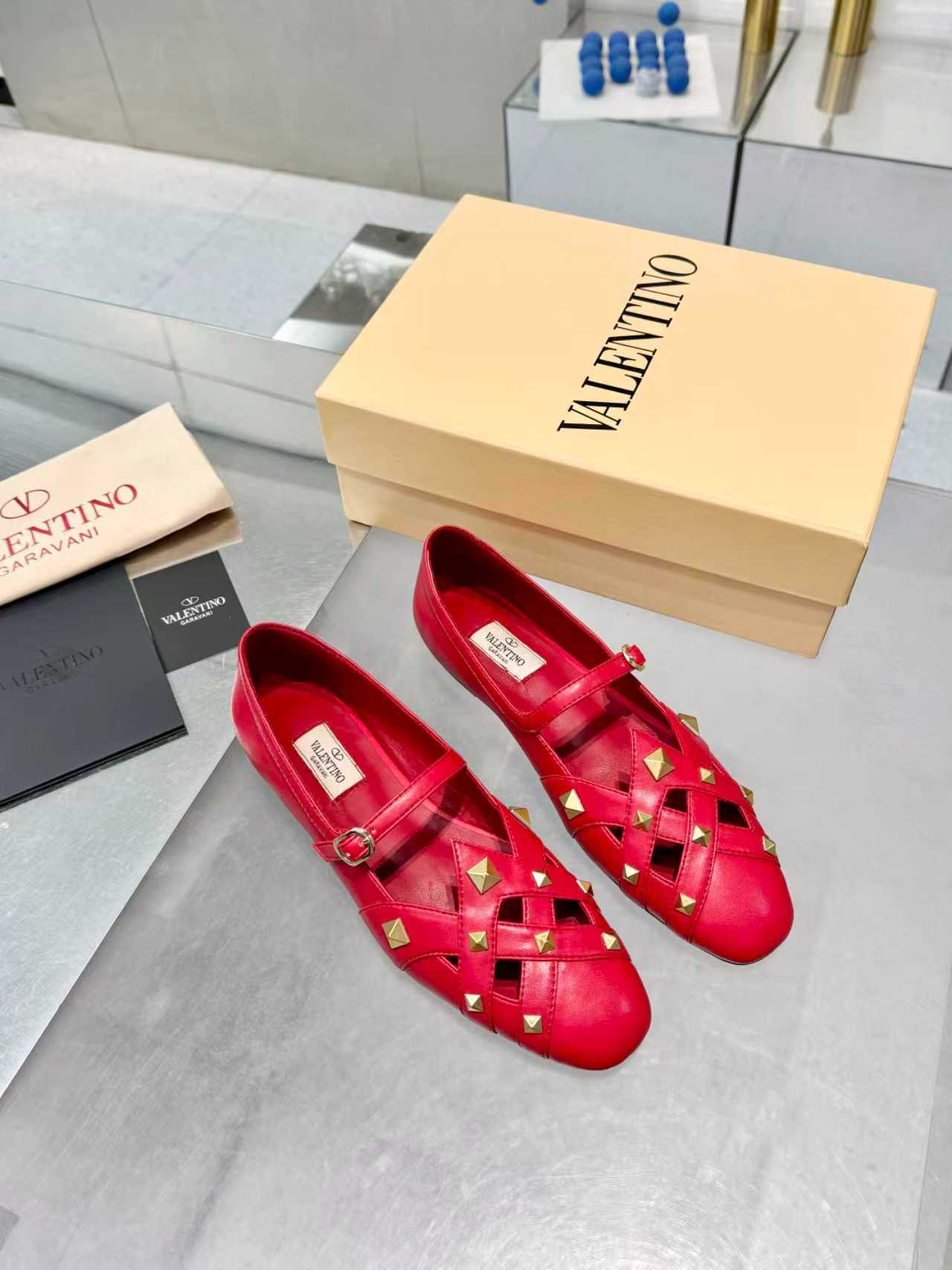 Cheap New Arrivals Valentino Sandals For Women in 208720, $75 USD- [IB208720] - Replica Valentino Slippers and Sandals For Women