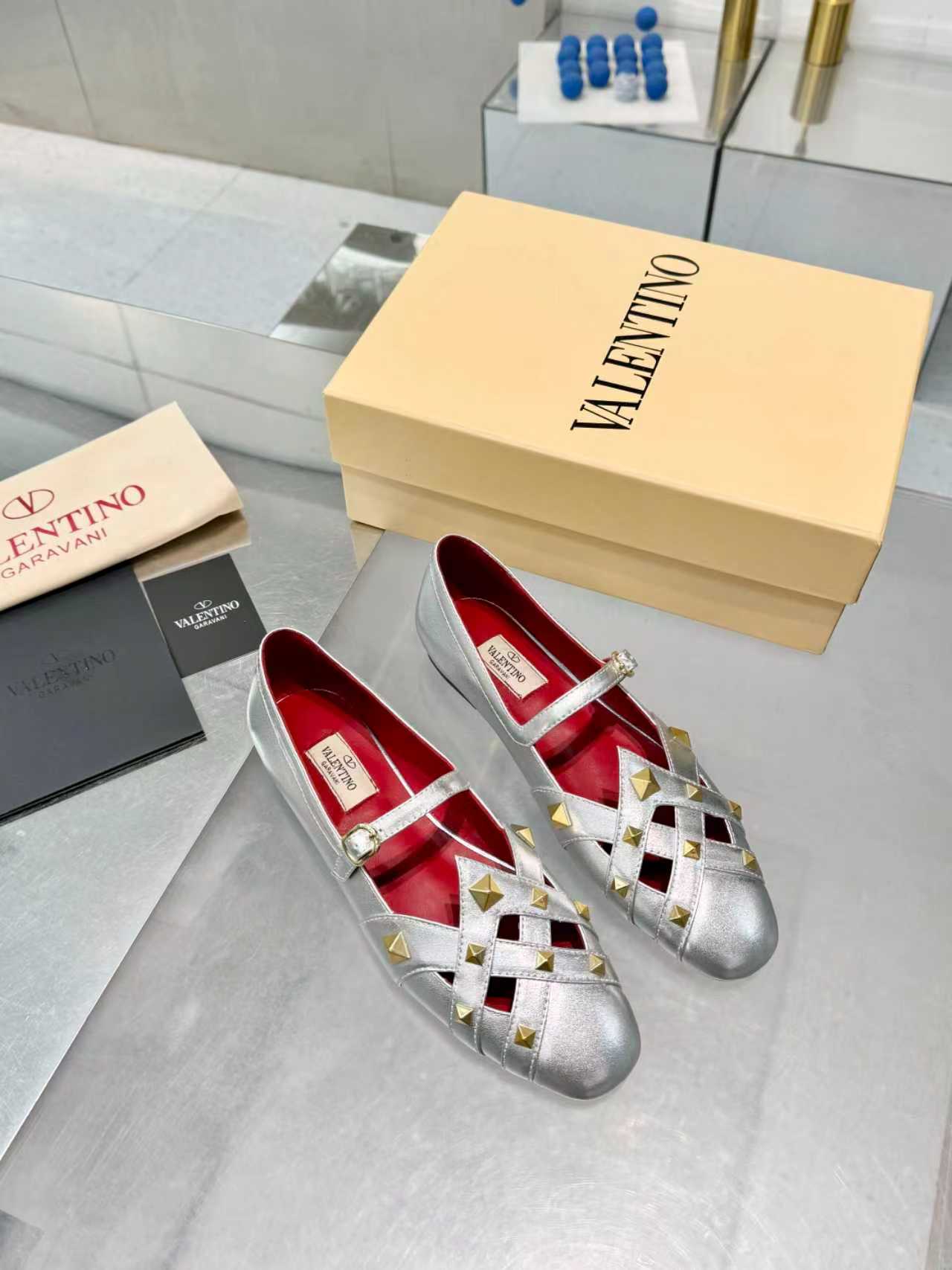 Cheap New Arrivals Valentino Sandals For Women in 208721, $75 USD- [IB208721] - Replica Valentino Slippers and Sandals For Women
