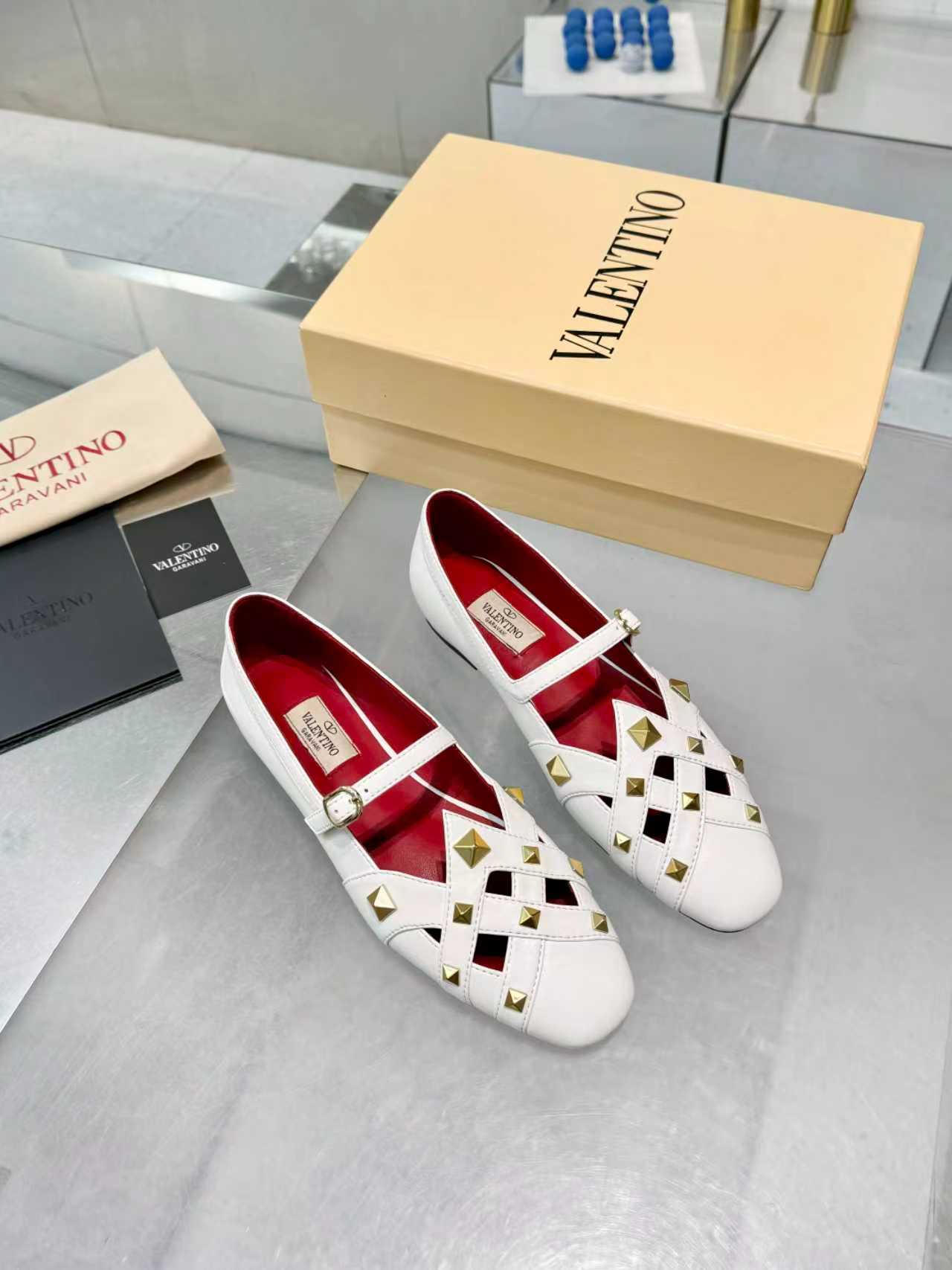 Cheap New Arrivals Valentino Sandals For Women in 208722, $75 USD- [IB208722] - Replica Valentino Slippers and Sandals For Women