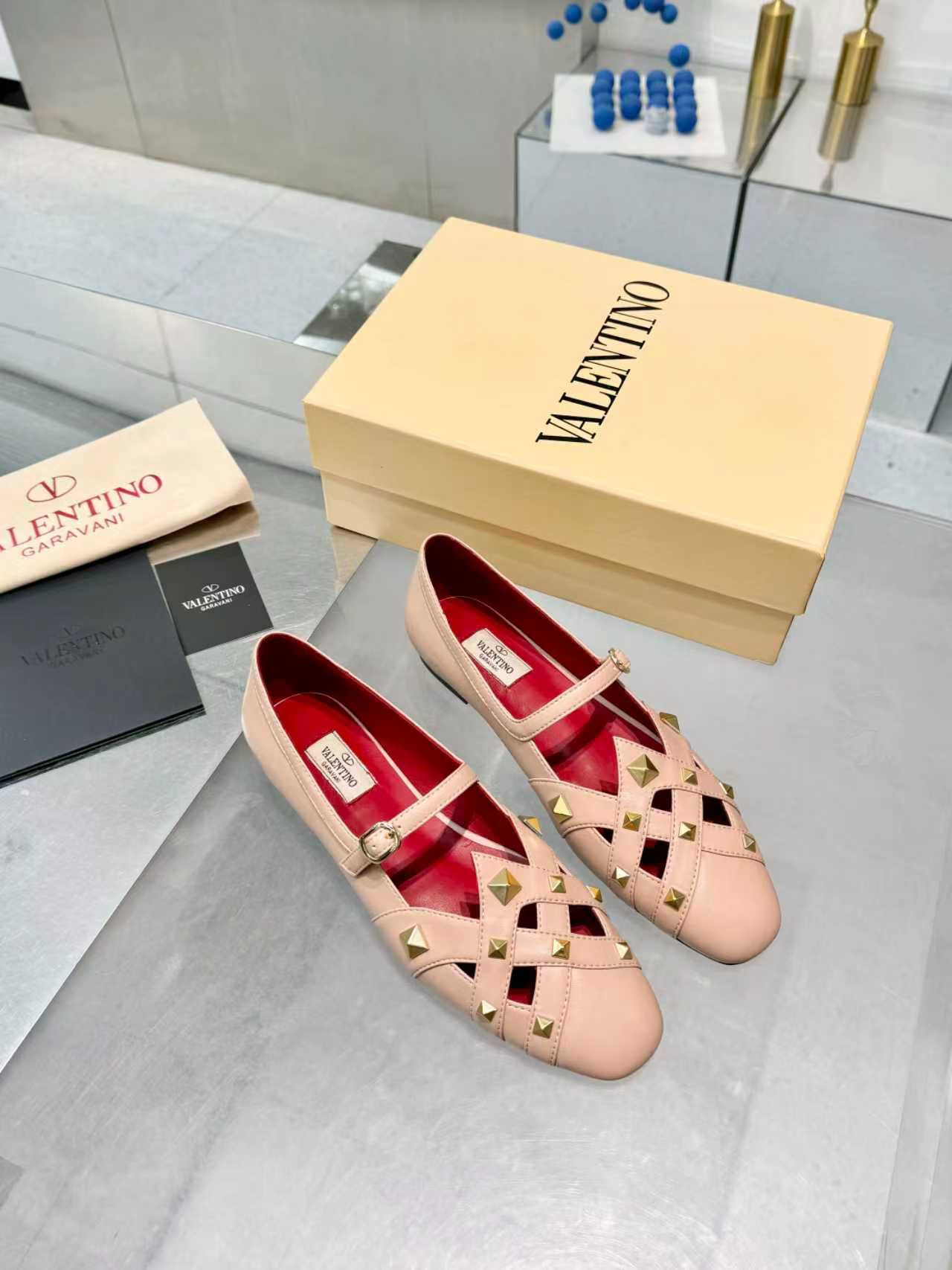 Cheap New Arrivals Valentino Sandals For Women in 208723, $75 USD- [IB208723] - Replica Valentino Slippers and Sandals For Women