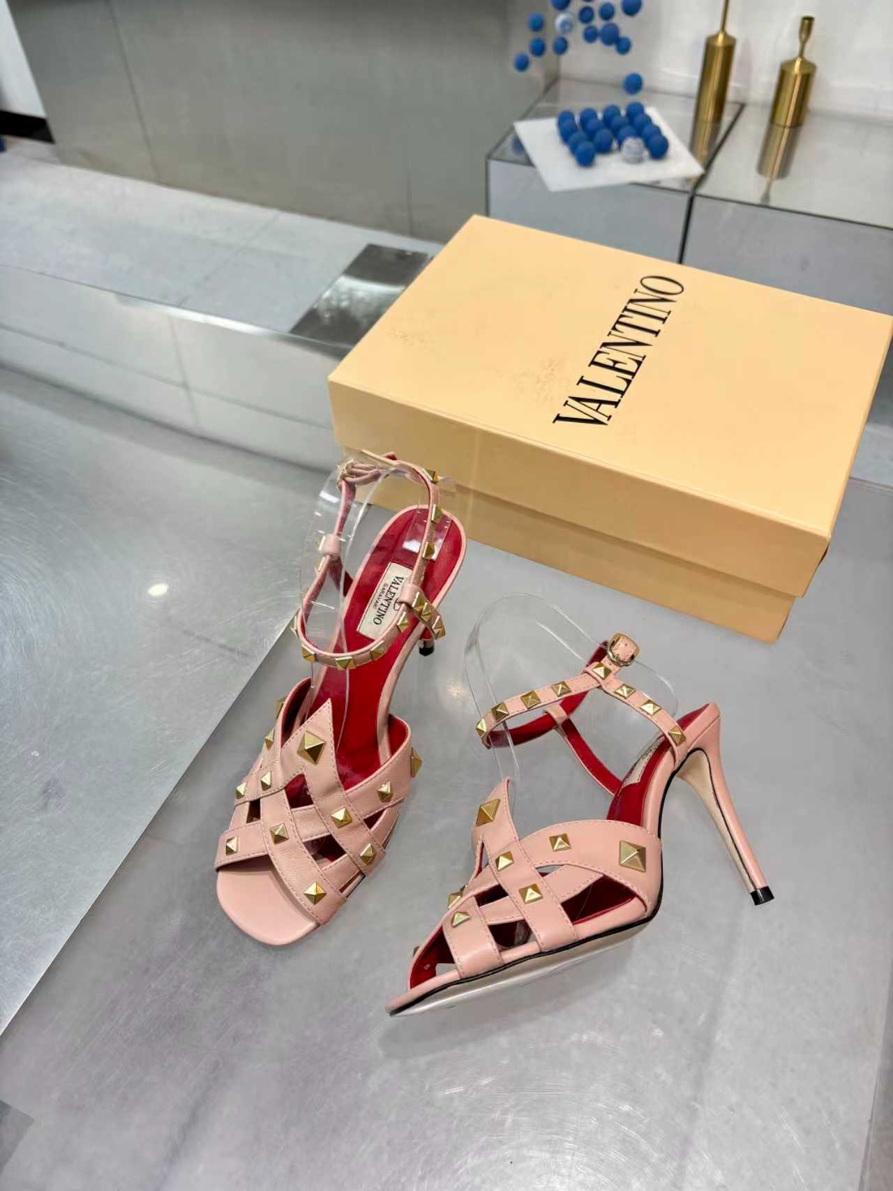 Cheap New Arrivals Valentino High Heels For Women in 208733, $75 USD- [IB208733] - Replica Valentino Pumps For Women