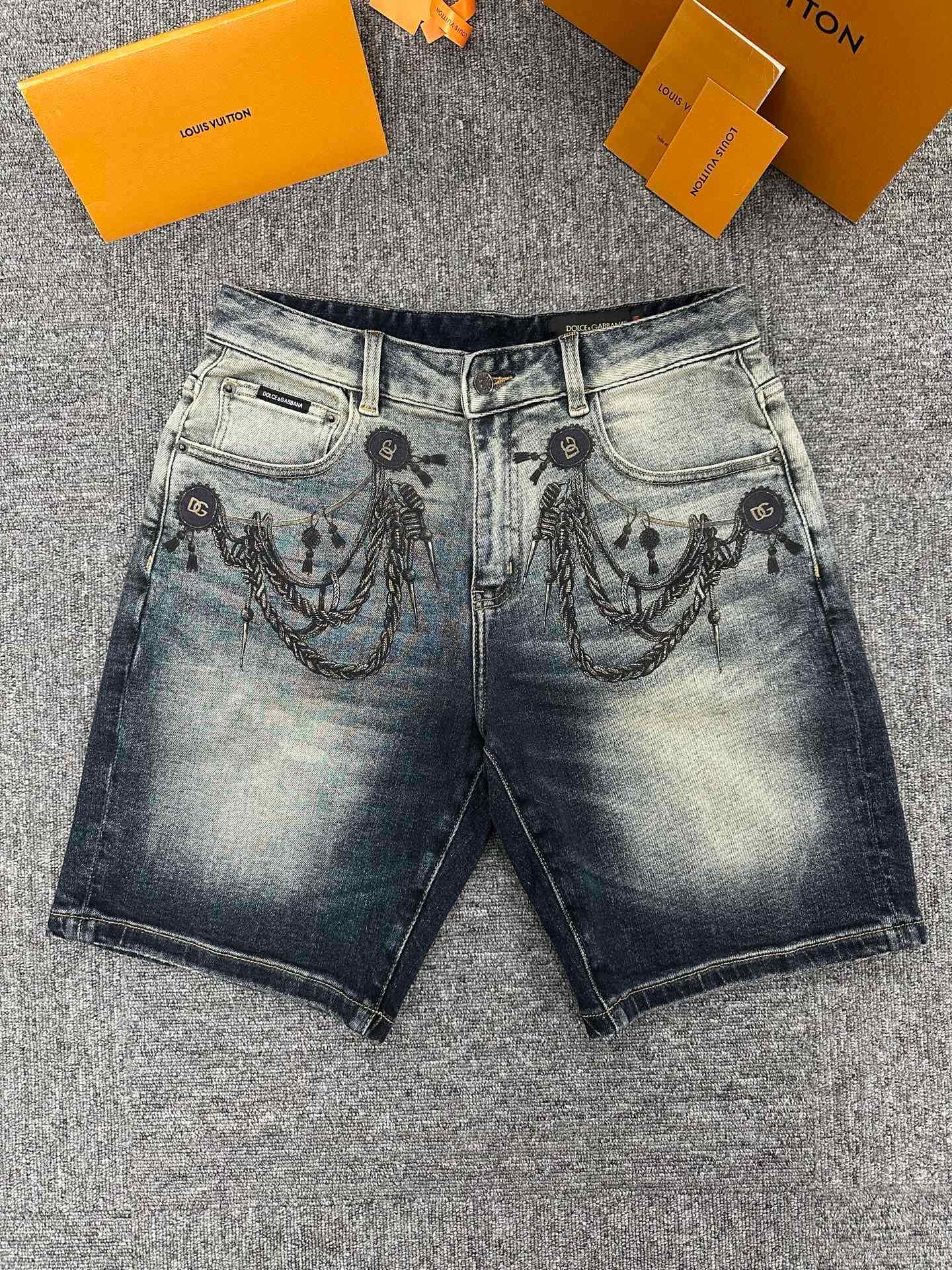 Cheap High quality DG Short Jeans For Men in 208788, $65 USD- [IB208788] - Replica DG Short Jeans For Men