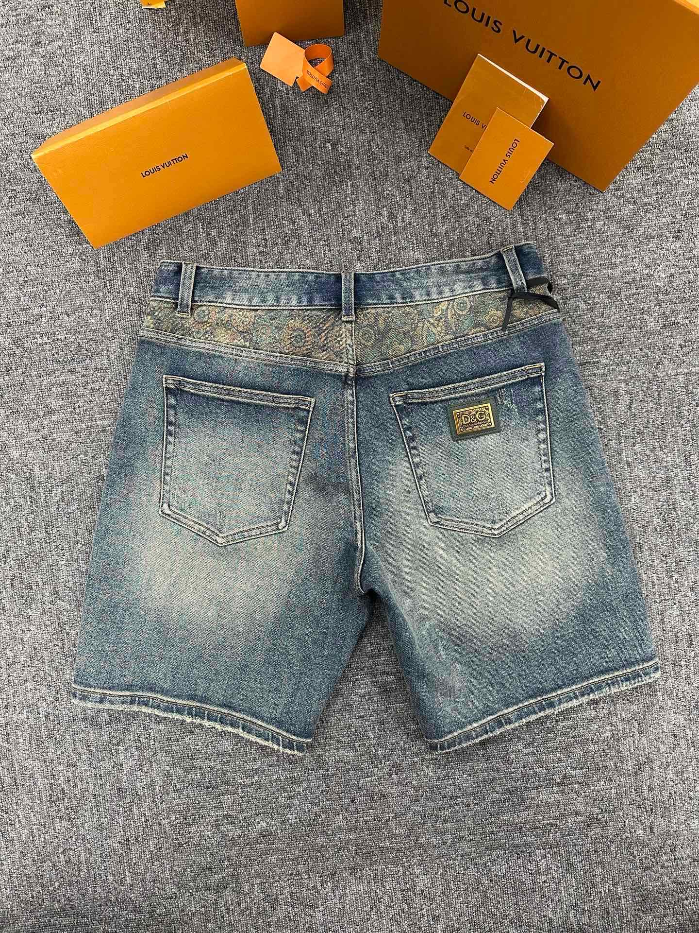 Cheap High quality DG Short Jeans For Men in 208792, $65 USD- [IB208792] - Replica DG Short Jeans For Men