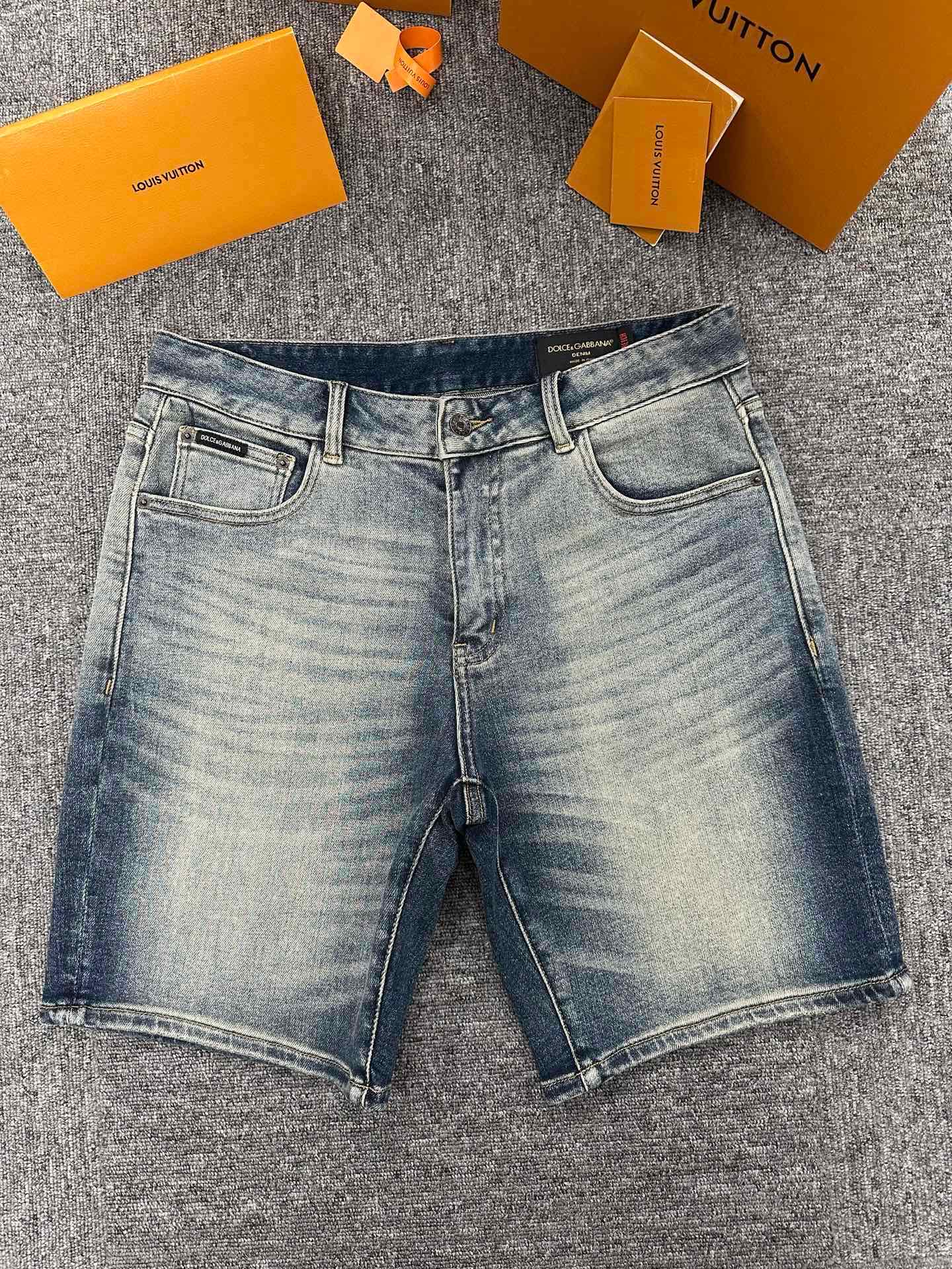 Cheap High quality DG Short Jeans For Men in 208795, $65 USD- [IB208795] - Replica DG Short Jeans For Men