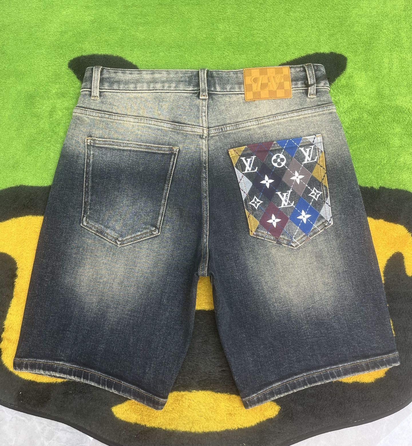 Cheap High quality Louis Vuitton Short Jeans For Men in 208805, $65 USD- [IB208805] - Replica Louis Vuitton Short Jeans For Men