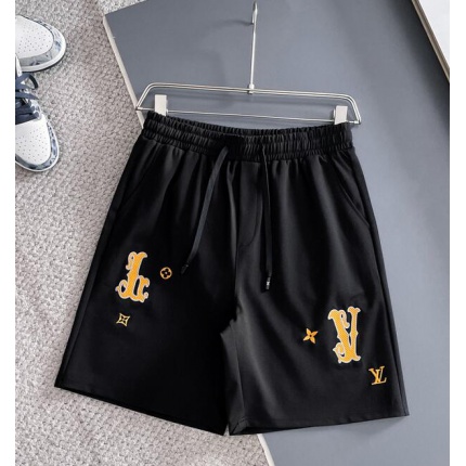 Louis Vuitton Short Pants For Men in 208814