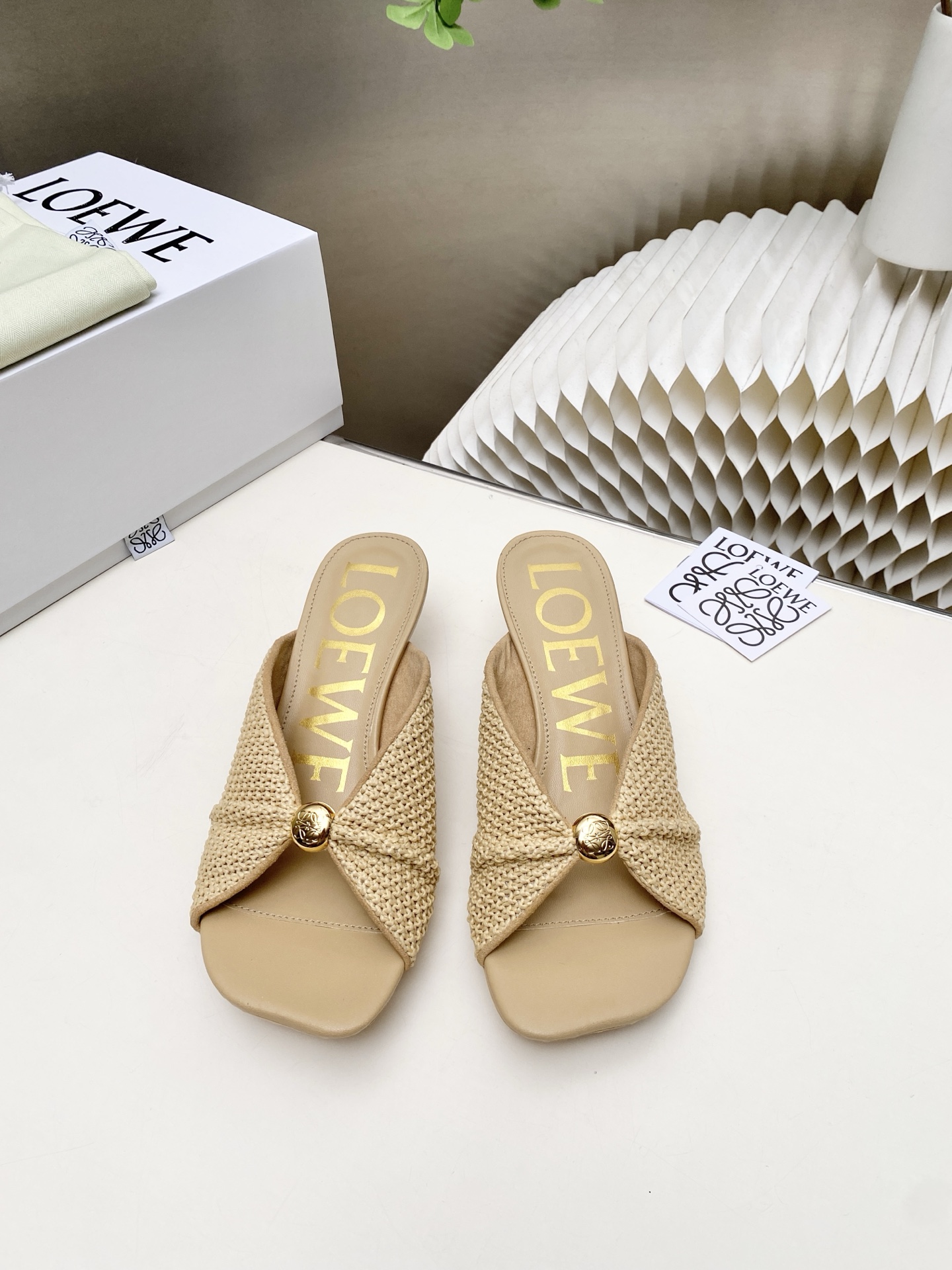 Cheap New Arrivals Loewe Sandals For Women in 208808, $75 USD- [IB208808] - Replica Loewe Slippers