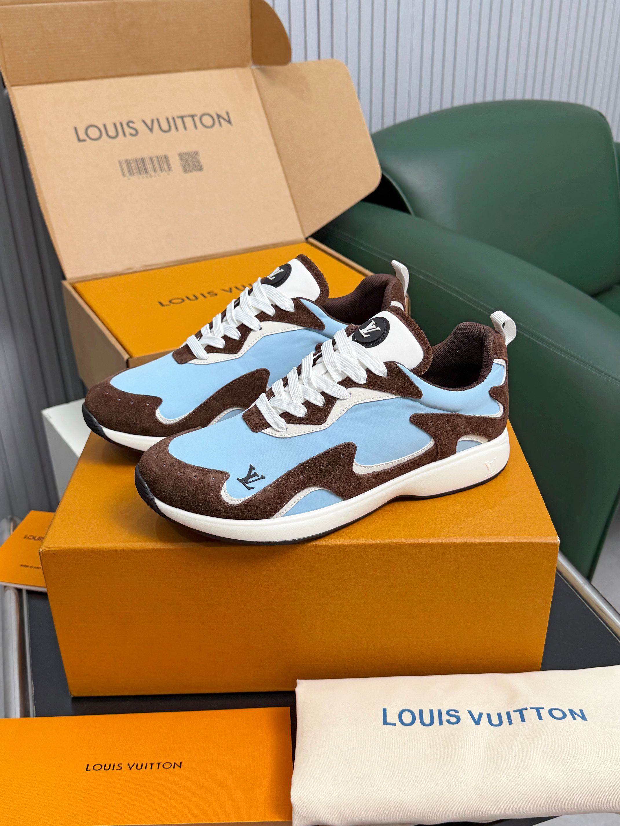 Cheap Louis Vuitton Sneakers For Men in 208902, $105 USD- [IB208902] - Replica Louis Vuitton Sneakers For Men