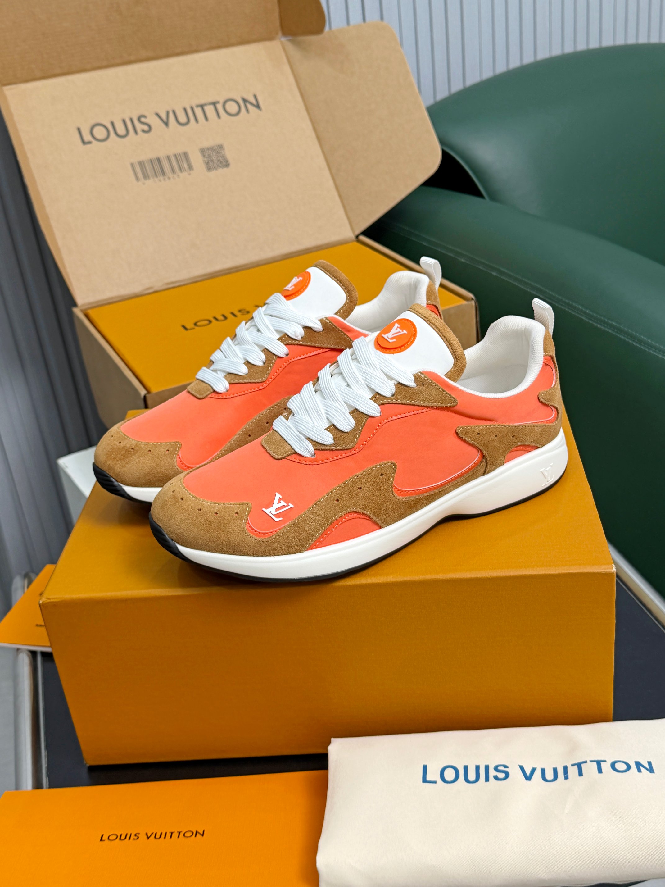 Cheap Louis Vuitton Sneakers For Men in 208904, $105 USD- [IB208904] - Replica Louis Vuitton Sneakers For Men