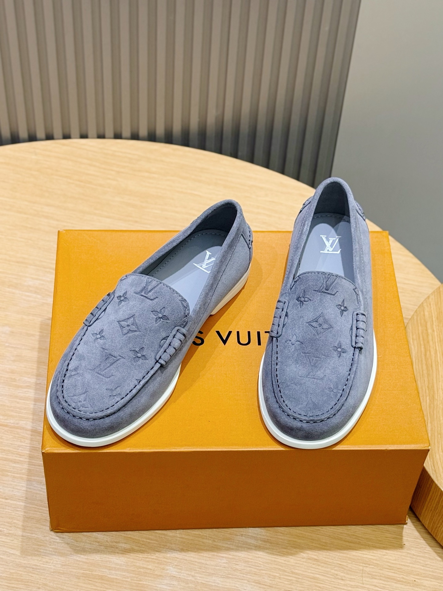 Cheap New Arrivals High quality Louis Vuitton Loafers For Men in 208909, $105 USD- [IB208909] - Replica Louis Vuitton Leather Loafers For Men
