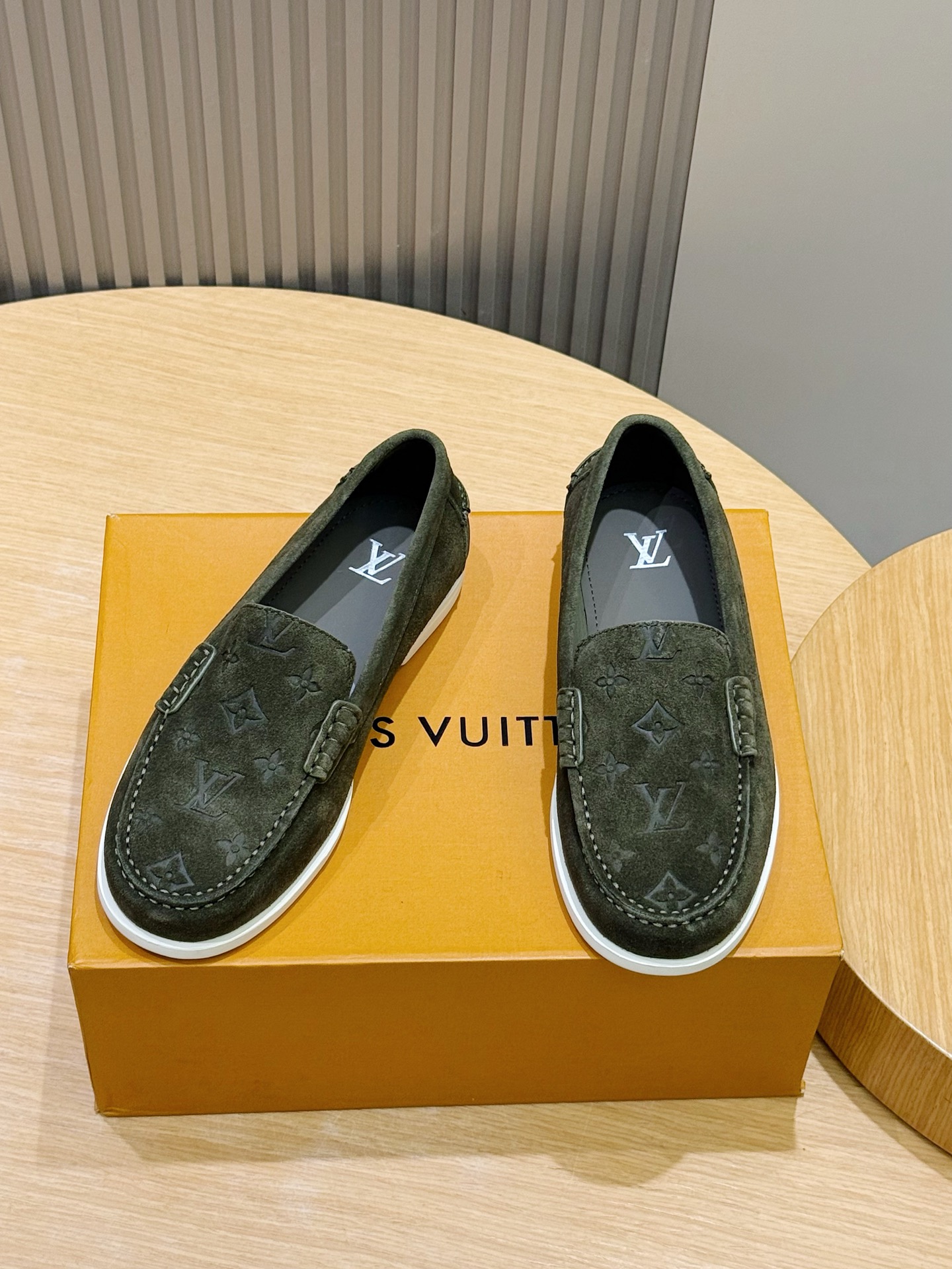 Cheap New Arrivals High quality Louis Vuitton Loafers For Men in 208910, $105 USD- [IB208910] - Replica Louis Vuitton Leather Loafers For Men