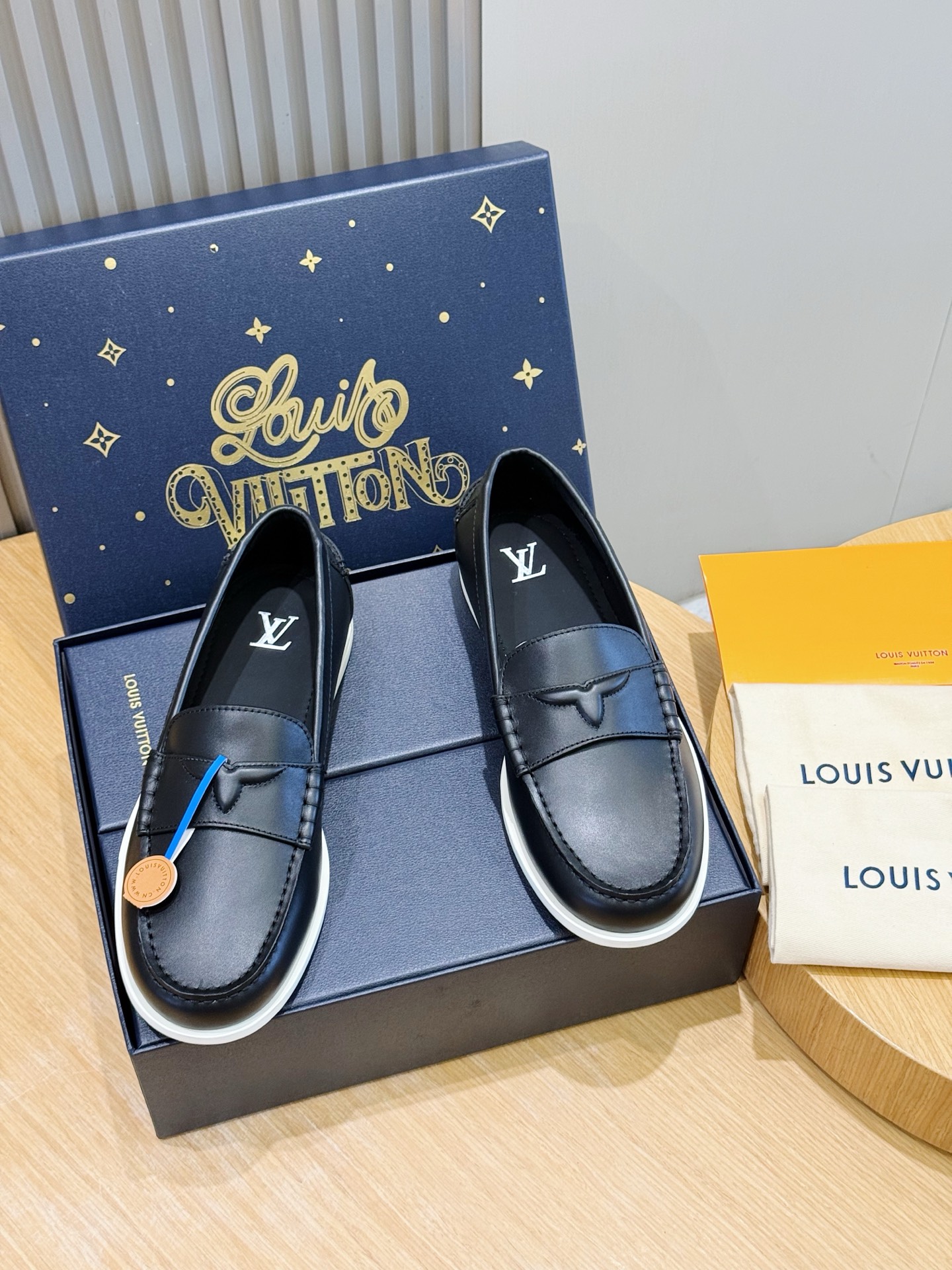 Cheap New Arrivals High quality Louis Vuitton Loafers For Men in 208924, $105 USD- [IB208924] - Replica Louis Vuitton Leather Loafers For Men