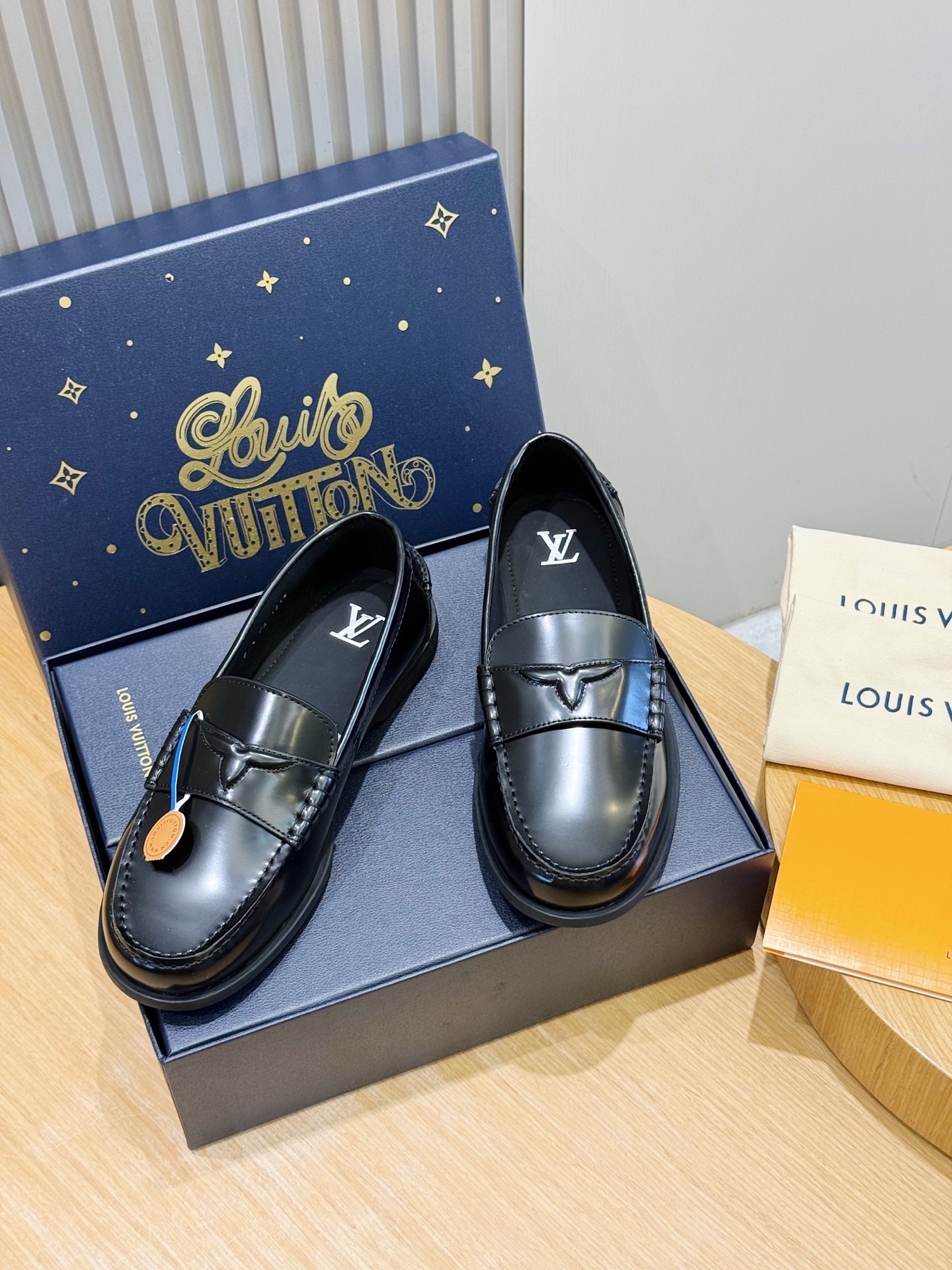 Cheap New Arrivals High quality Louis Vuitton Loafers For Men in 208926, $105 USD- [IB208926] - Replica Louis Vuitton Leather Loafers For Men