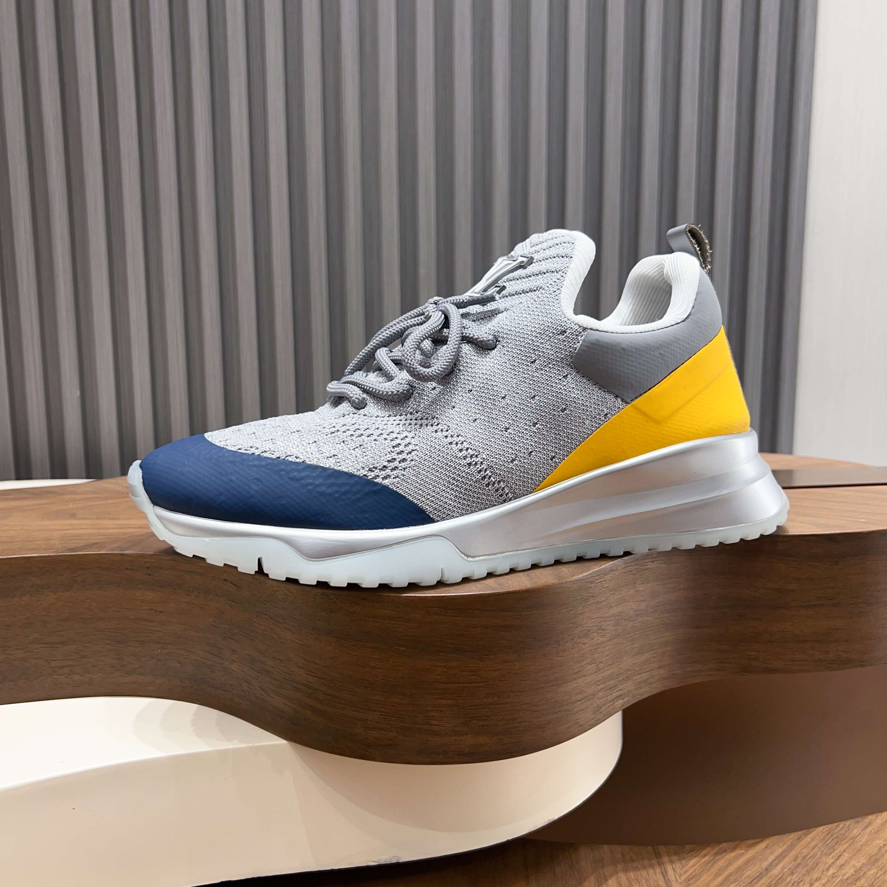 Cheap Louis Vuitton Sneakers For Men in 208953, $120 USD- [IB208953] - Replica Louis Vuitton Sneakers For Men