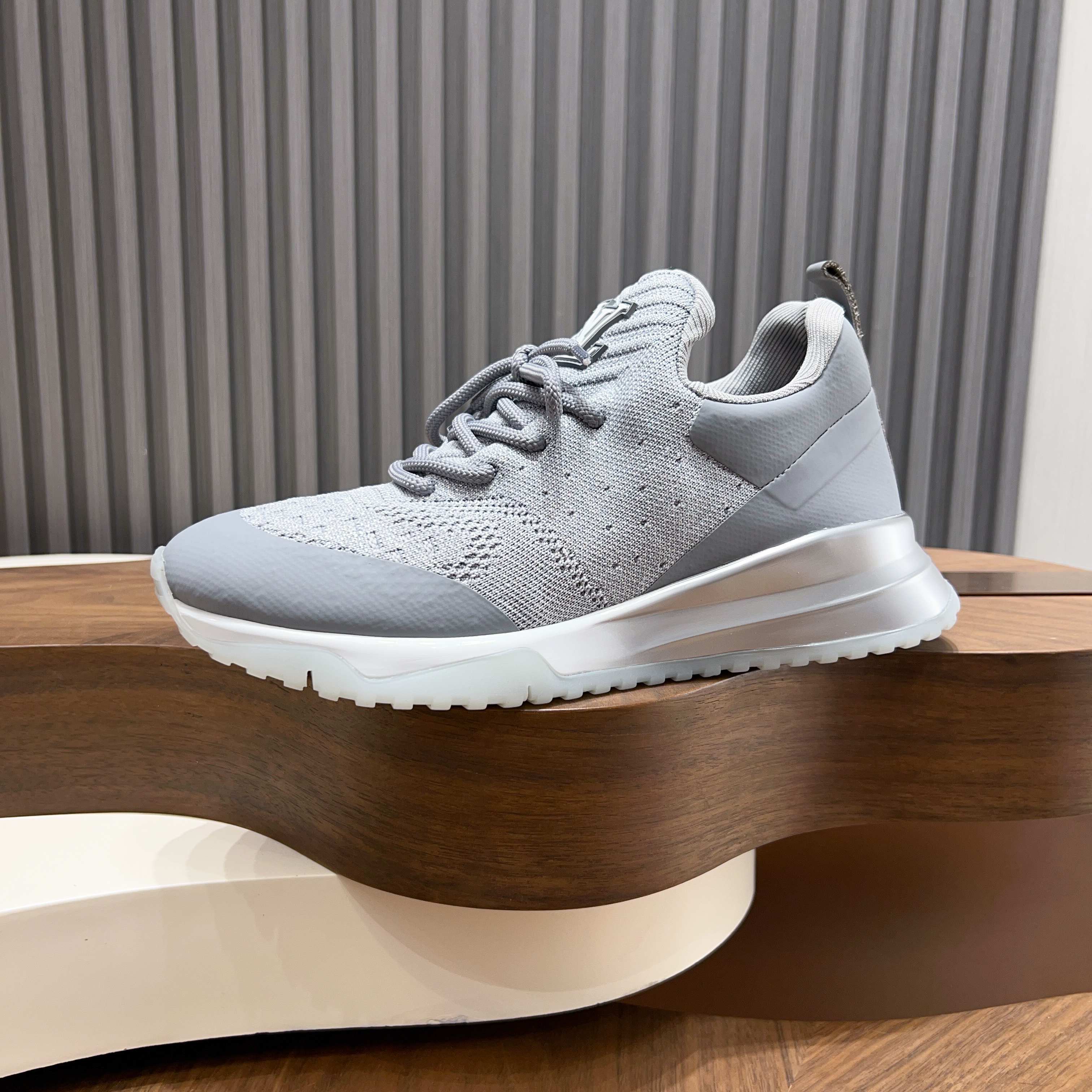 Cheap Louis Vuitton Sneakers For Men in 208956, $120 USD- [IB208956] - Replica Louis Vuitton Sneakers For Men