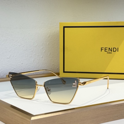 Fendi AAA quality Sunglasses in 209024