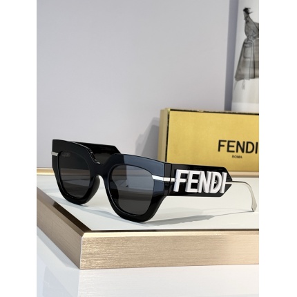 Fendi AAA quality Sunglasses in 209031