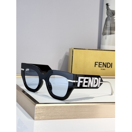 Fendi AAA quality Sunglasses in 209033
