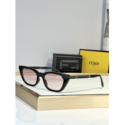 Fendi AAA quality Sunglasses in 209046