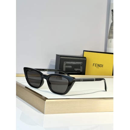 Fendi AAA quality Sunglasses in 209049