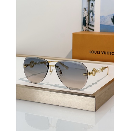 Louis Vuitton AAA quality Sunglasses in 209065