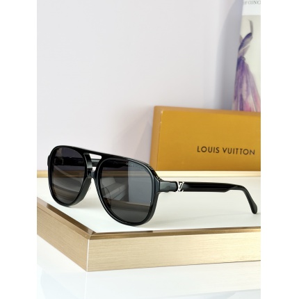 Louis Vuitton AAA quality Sunglasses in 209072