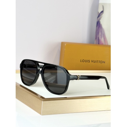 Louis Vuitton AAA quality Sunglasses in 209076