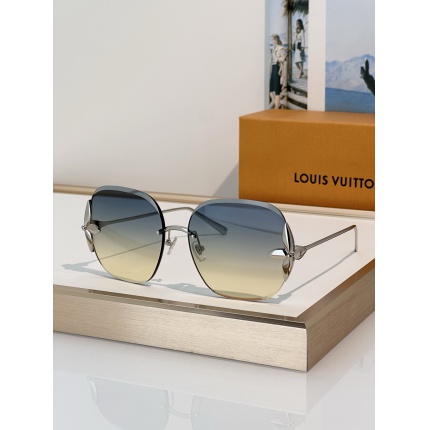 Louis Vuitton AAA quality Sunglasses in 209127