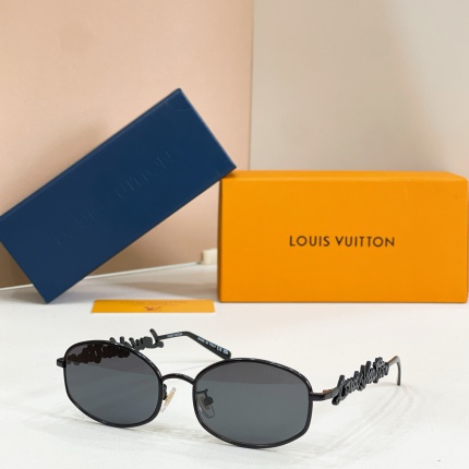Louis Vuitton AAA Quality Sunglasses in 209144