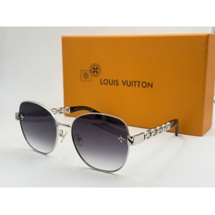 Louis Vuitton AAA Quality Sunglasses in 209160