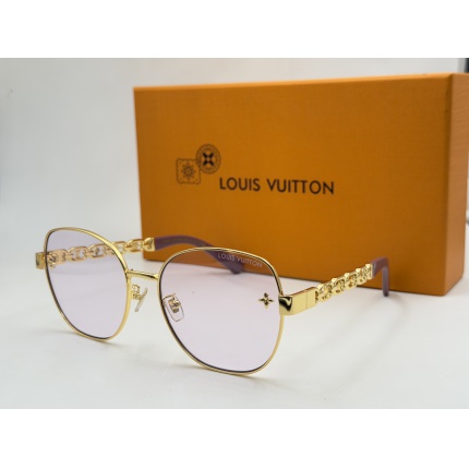 Louis Vuitton AAA Quality Sunglasses in 209162