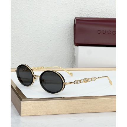 Gucci AAA Quality Sunglasses in 209171