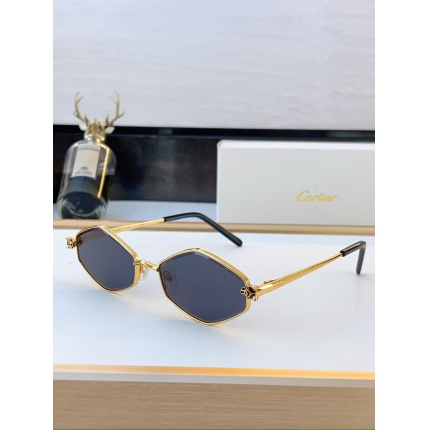 Cartier AAA Quality Sunglasses in 209258